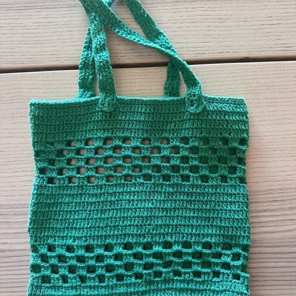 Venessa Arizaga Art Crochet Tote in Green NWOT